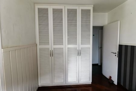 Apartamento à venda com 114m², 3 quartos e 3 vagasSuíte 2 - armários