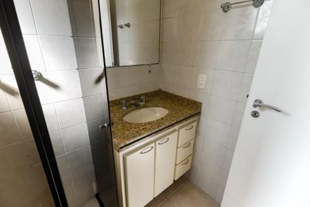 Apartamento à venda com 114m², 3 quartos e 3 vagasBanheiro da Suíte 2