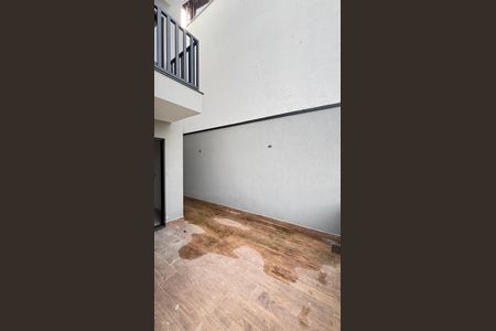 Apartamento à venda com 65m², 2 quartos e 1 vaga Apartamento à venda com 65m², 2 quartos e 1 vagaVaranda Suite