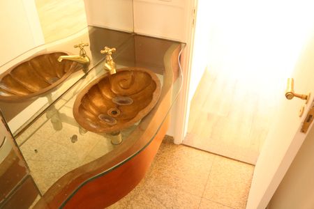 Apartamento para alugar com 428m², 3 quartos e 3 vagasLavabo