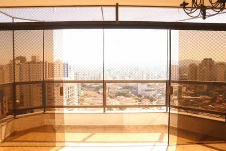 Apartamento para alugar com 428m², 3 quartos e 3 vagasvaranda