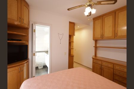 Apartamento à venda com 230m², 4 quartos e 4 vagasSuíte 1