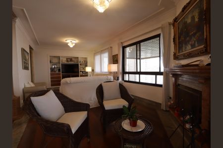 Apartamento à venda com 230m², 4 quartos e 4 vagasSala