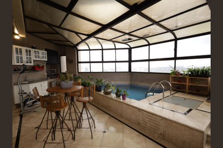 Apartamento à venda com 230m², 4 quartos e 4 vagasVaranda gourmet