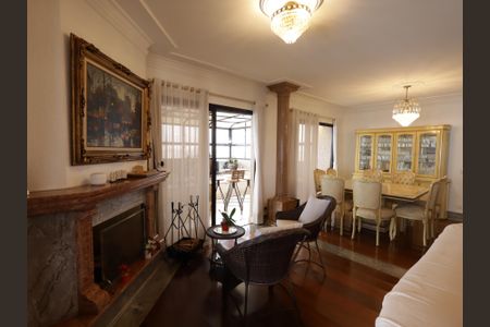 Apartamento à venda com 230m², 4 quartos e 4 vagasSala