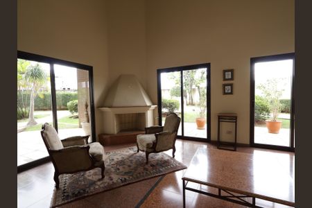 Apartamento à venda com 230m², 4 quartos e 4 vagasHall social