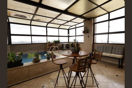 Apartamento à venda com 230m², 4 quartos e 4 vagasVaranda gourmet