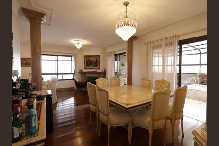 Apartamento à venda com 230m², 4 quartos e 4 vagasSala de Jantar