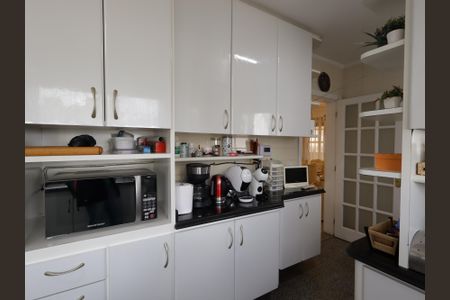 Apartamento à venda com 230m², 4 quartos e 4 vagasCozinha