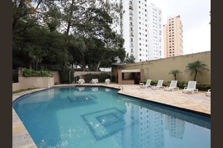 Apartamento à venda com 230m², 4 quartos e 4 vagasÁrea comum - Piscina