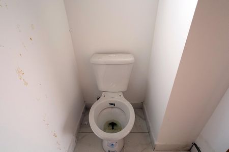 Apartamento à venda com 94m², 2 quartos e 1 vagaCobertura - Banheiro 