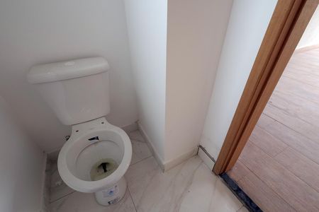 Apartamento à venda com 94m², 2 quartos e 1 vagaCobertura - Banheiro 