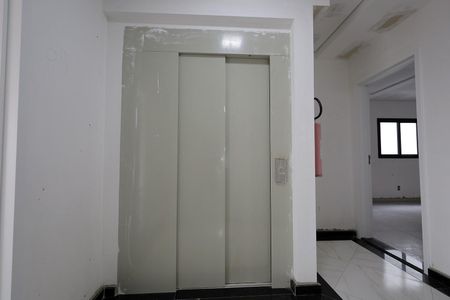 Apartamento à venda com 94m², 2 quartos e 1 vagaElevador