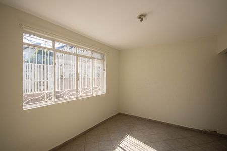 Casa à venda com 60m², 1 quarto e 1 vaga Casa à venda com 60m², 1 quarto e 1 vagaSala