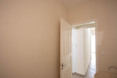 Casa à venda com 60m², 1 quarto e 1 vaga Casa à venda com 60m², 1 quarto e 1 vagaBanheiro