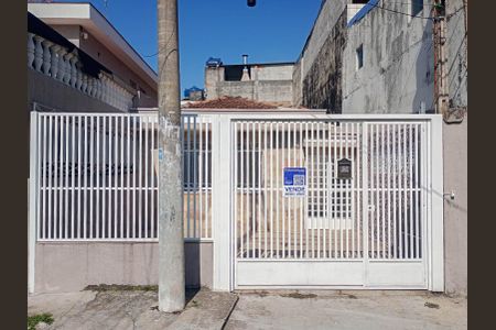 Casa à venda com 60m², 1 quarto e 1 vaga Casa à venda com 60m², 1 quarto e 1 vagaFachada e Placa