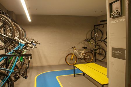 Studio à venda com 35m², 1 quarto e 1 vaga Studio à venda com 35m², 1 quarto e 1 vagaÁrea comum