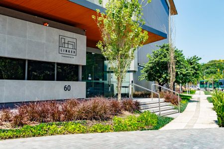 Studio à venda com 35m², 1 quarto e 1 vaga Studio à venda com 35m², 1 quarto e 1 vagaFachada