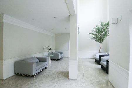 Apartamento à venda com 75m², 2 quartos e 1 vagaHall