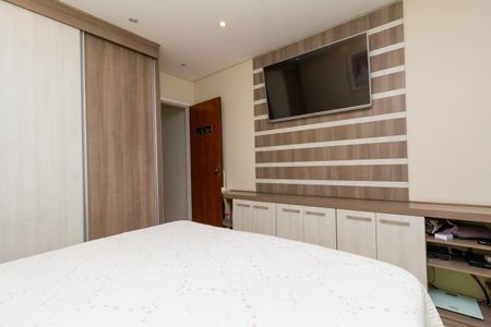 Casa à venda com 102m², 3 quartos e 2 vagas Casa à venda com 102m², 3 quartos e 2 vagasQuarto 3 - suíte