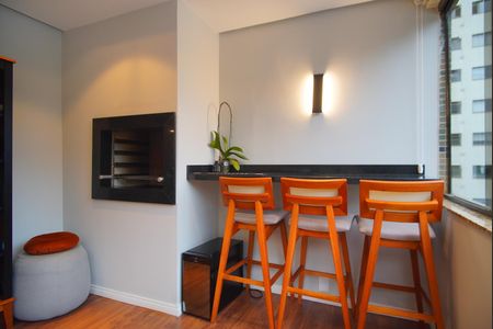 Apartamento à venda com 110m², 2 quartos e 2 vagasSala