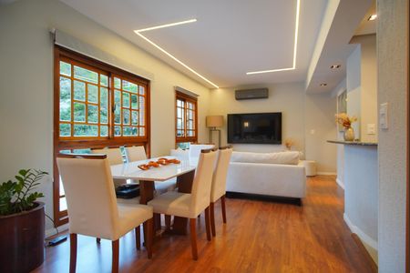 Apartamento à venda com 110m², 2 quartos e 2 vagasSala