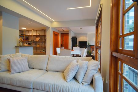 Apartamento à venda com 110m², 2 quartos e 2 vagasSala