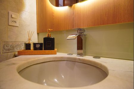 Apartamento à venda com 110m², 2 quartos e 2 vagasBanheiro Corredor