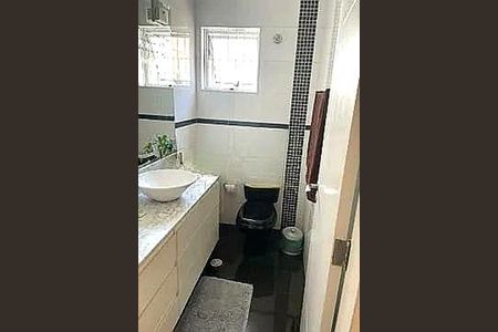 Casa à venda com 200m², 3 quartos e 2 vagas