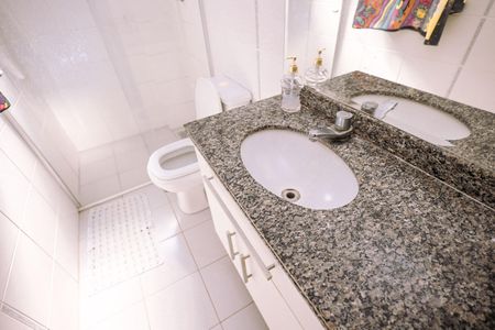 Apartamento para alugar com 96m², 3 quartos e 2 vagasBanheiro Social