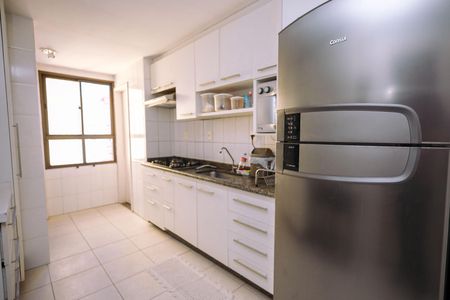 Apartamento para alugar com 96m², 3 quartos e 2 vagasCozinha