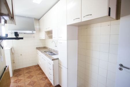 Apartamento à venda com 94m², 2 quartos e 1 vagaCozinha
