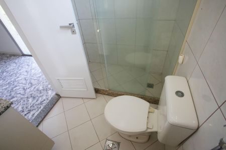 Apartamento à venda com 94m², 2 quartos e 1 vagaBanheiro da Suíte