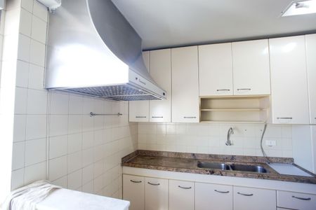 Apartamento à venda com 94m², 2 quartos e 1 vagaCozinha