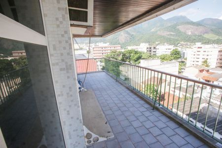 Apartamento à venda com 94m², 2 quartos e 1 vagaVaranda da Suíte
