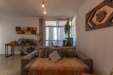Apartamento à venda com 116m², 3 quartos e 2 vagas Apartamento à venda com 116m², 3 quartos e 2 vagasSala