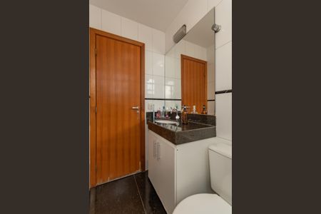 Apartamento à venda com 116m², 3 quartos e 2 vagas Apartamento à venda com 116m², 3 quartos e 2 vagasBanheiro Social