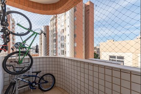 Apartamento à venda com 116m², 3 quartos e 2 vagas Apartamento à venda com 116m², 3 quartos e 2 vagasVaranda Suíte