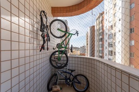 Apartamento à venda com 116m², 3 quartos e 2 vagas Apartamento à venda com 116m², 3 quartos e 2 vagasVaranda Suíte