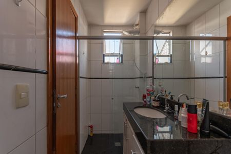 Apartamento à venda com 116m², 3 quartos e 2 vagas Apartamento à venda com 116m², 3 quartos e 2 vagasBanheiro Suíte