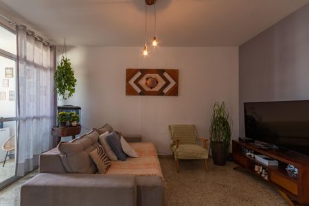 Apartamento à venda com 116m², 3 quartos e 2 vagas Apartamento à venda com 116m², 3 quartos e 2 vagasSala