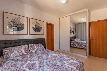 Apartamento à venda com 116m², 3 quartos e 2 vagas Apartamento à venda com 116m², 3 quartos e 2 vagasSuíte