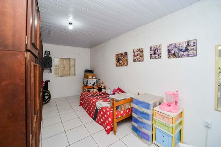 Casa à venda com 180m², 3 quartos e 3 vagas Casa à venda com 180m², 3 quartos e 3 vagasCasa dos fundos Quarto do fundos
