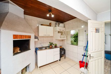 Casa à venda com 180m², 3 quartos e 3 vagas Casa à venda com 180m², 3 quartos e 3 vagasEspaço Gourmet