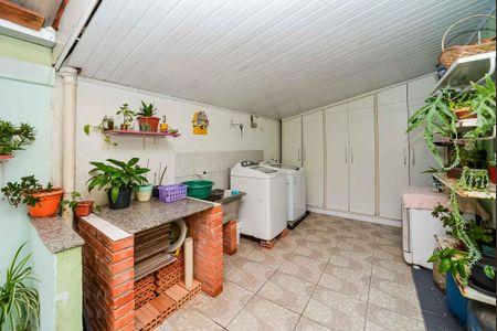 Casa à venda com 180m², 3 quartos e 3 vagas Casa à venda com 180m², 3 quartos e 3 vagasÁrea de Serviço