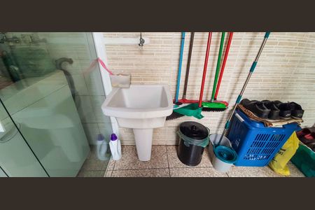 Casa de condomínio à venda com 114m², 2 quartos e 1 vagaÁrea de Serviço