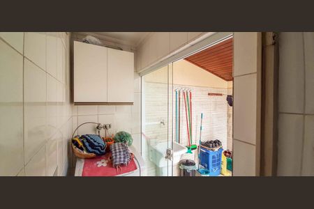 Casa de condomínio à venda com 114m², 2 quartos e 1 vagaÁrea de Serviço