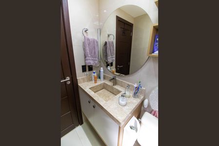 Casa de condomínio à venda com 120m², 3 quartos e 1 vaga Casa de condomínio à venda com 120m², 3 quartos e 1 vagaBanheiro da Suíte