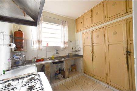 Casa à venda com 255m², 4 quartos e 4 vagasCozinha