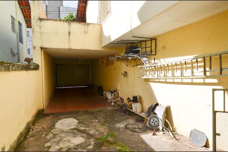 Casa à venda com 255m², 4 quartos e 4 vagasGaragem